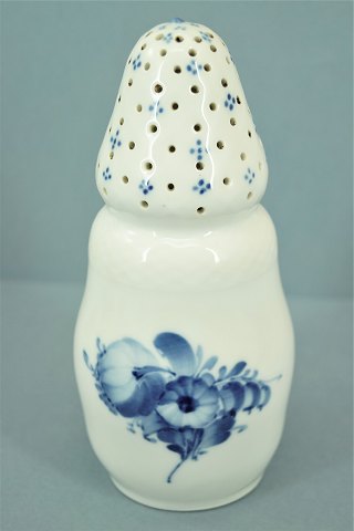 Royal Copenhagen, Blue Flower, braided; A caster of porcelain #8222