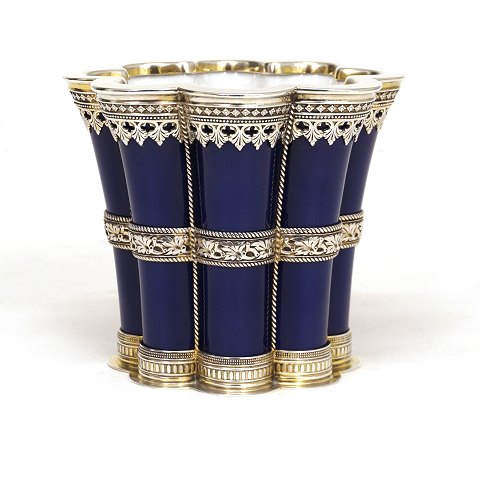 A large "Margrethe"-cup, porcelain, with a 
sterlingsilver mounting by A. Michelsen, 
Copenhagen. H: 12cm