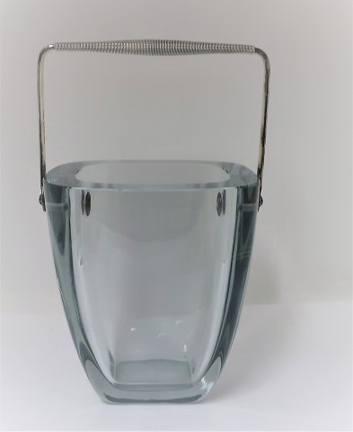 Ice bucket with silver handle made by Dragsted. Sterling (925). Height 15.5 cm