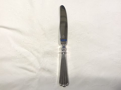 Stor Frugtkniv
Sølv / stål
*200kr