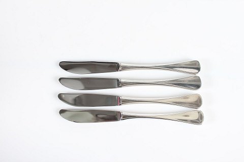 Patricia Silvercutlery
Lunch knives
L 19,5 cm