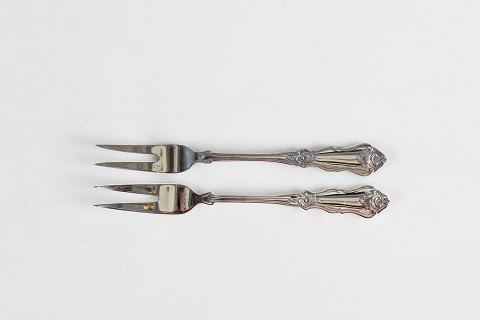 Rosenborg Silver Cutlery
by A. Dragsted
Serving forks
L 14,5 cm