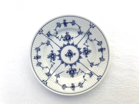 Royal Copenhagen
Blue fluted
Plain
Side plate
# 1/179
*225DKK