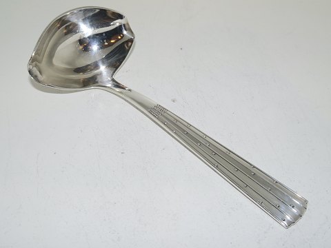Champagne
Gravy spoon 16.4 cm.