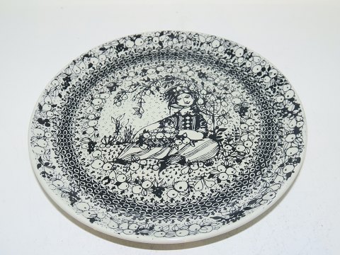 Bjorn Wiinblad art pottery
Fall plate 16.5 cm.