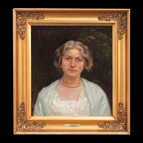 Michael Ancher, Skagen, 1849-1927, oil on canvas. 
Portrait of a lady. Signed and dated 1914. Visible 
size: 33x30cm. With frame: 45x42cm