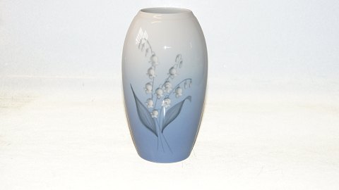 Bing & Grondahl Convalla, Vase
Dek. No. 57/251
Measures 18.5 cm