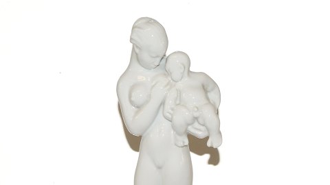 Bing & Grondahl Breastfeeding woman
Deck # 4111