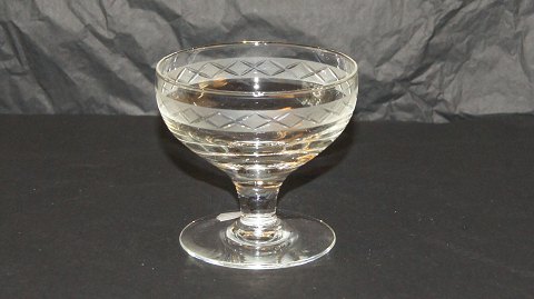 Champagne bowl #Ejby Glas from Holmegaard.