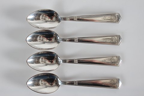 Holberg Silver Cutlery
Soup spoons
L 20 cm
