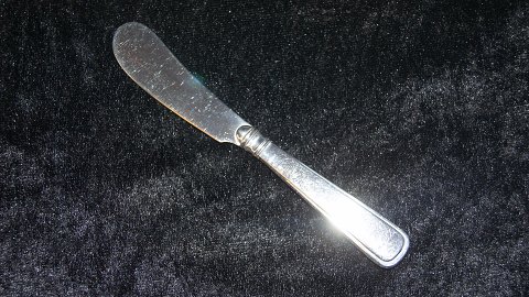 Smørkniv #Olympia Dansk sølvbestik 
#Cohr Sølv
Længde 15,4 cm.