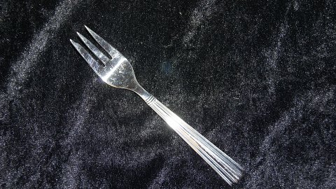 Cake fork #Margit Sølvplet
Length 14 cm.
