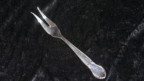 Frying fork, #Minerva Sølvplet cutlery
Length 21 cm.