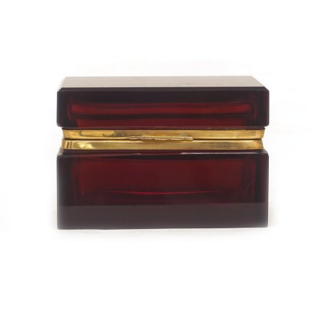 Ruby red sugar box, glass. France circa 1860-80. 
H: 9,8cm. W: 13,3cm. D: 8,4cm