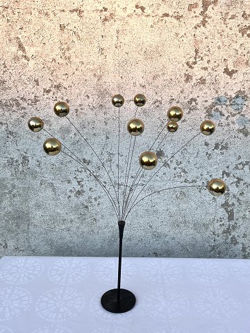 Mobile table
gold balls
* 400 DKK