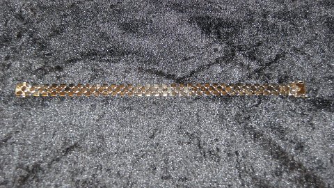 Elegant Cube Bracelet in 14 Carat Gold
Stamped SR 585
Length 19 cm