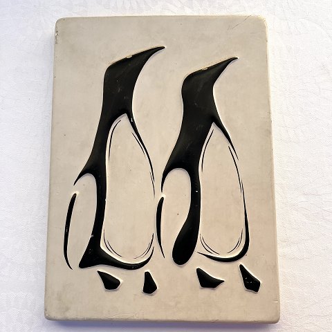 Plaster figure
Penguins
* 650 DKK