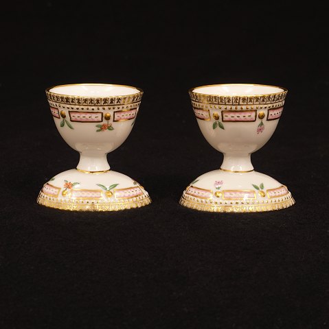 Pair of Flora Danica eg cups. #20/3530. Good 
condition. H: 5,7cm