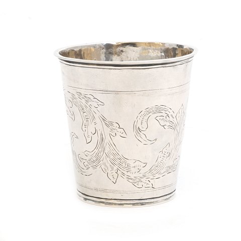 Danish silver cup by H. M. Svane, Næstved, 
1750-72. H: 9,5cm. W: 144gr