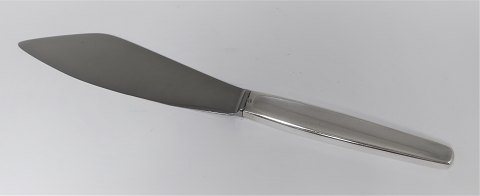 Georg Jensen. Sølvbestik (925). Cypres. Kagekniv. Længde 28 cm.