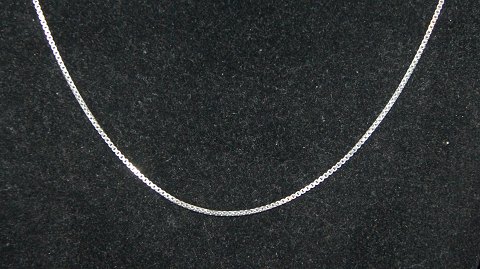 Elegant Necklace in silver
Length 51 cm approx
SOLD