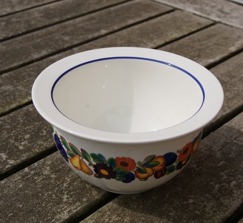 Golden Summer Royal Copenhagen China faience porcelain. Round bowls Ö about 11.5cm 