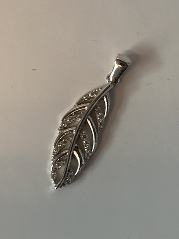 Pendant Feather in Silver
Stamped 925 p
Height 38.93 mm
