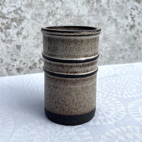 Vase
Stoneware
*DKK 250