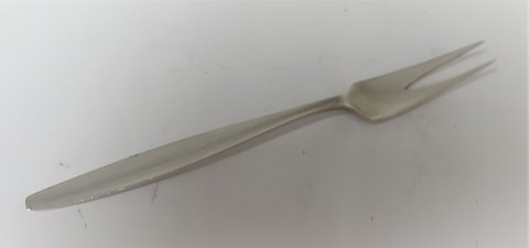Georg Jensen. Silver cutlery (925). Cypres. Small Cold cuts fork. Length 11,4 
cm.