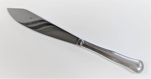 Dobbeltriflet. Cohr. Sølvbestik (830). Kagekniv. Længde 26.2 cm.