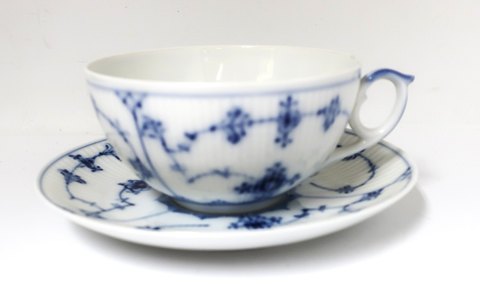 Royal Copenhagen. Blue fluted plain. Large Tea cup. Model 315 (3 quality)