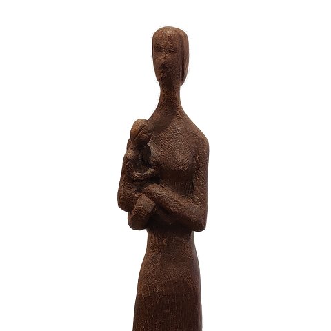 Otto P. wood figurine, a woman with a child, h. 124 cm