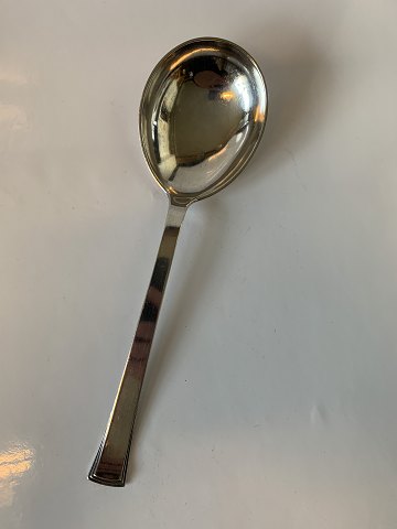 Evald Nielsen No. 32 Congo silver
Serving spoon / Potato spoon
Length: approx. 22.9 cm