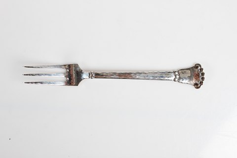 Beaded Silver Cutlery
Lunch fork
L 18 cm