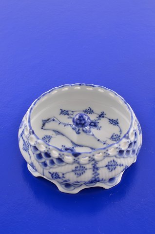 Royal Copenhagen Blue fluted full lace Ashtray 1001