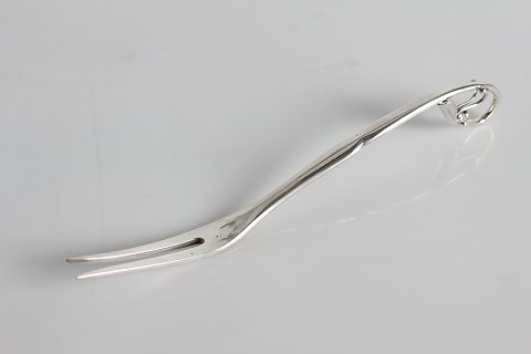 Georg Jensen
"Pyntebestik" no. 21 
Serving fork
L 14 cm