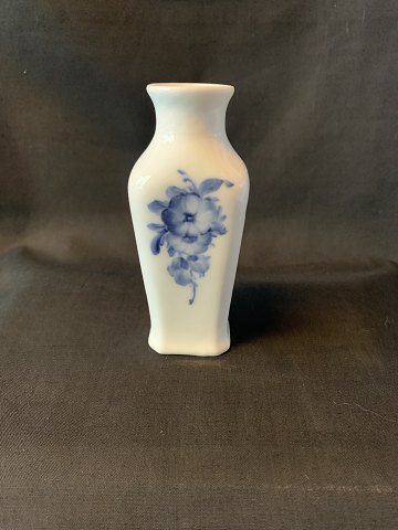 Royal Copenhagen Blue Flower Braided
Dec. No. 10 - 8256 Vases
Height 13 cm