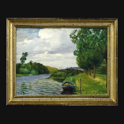 Hans Andersen Brendekilde, Dänemark, 1857-1942, Öl 
auf Leinen. Landscahftspartie mit einem Boot an 
einem Bach. Signiert. Lichtmasse: 28x39cm. Mit 
Rahmen: 36x47cm