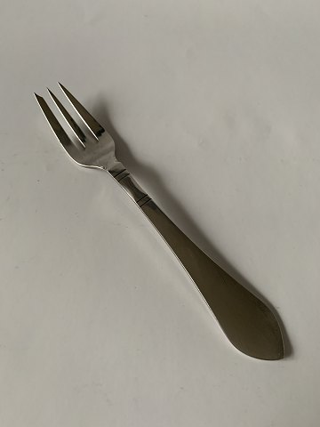 Cake fork Antique no 4 / Continental #4 Silver
Georg Jensen 
Length 14.5 cm.
