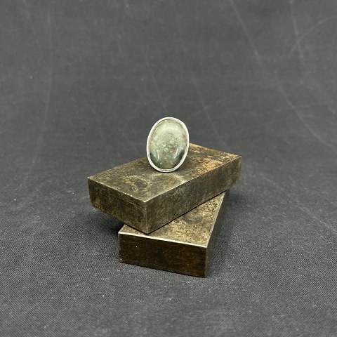 Ring with moss agat