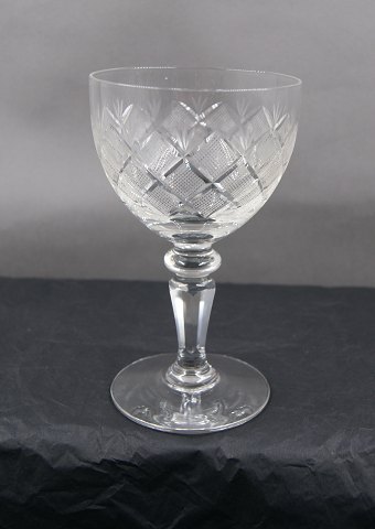 Christiansborg krystalglas med facetsleben stilk. Rødvinsglas 14cm