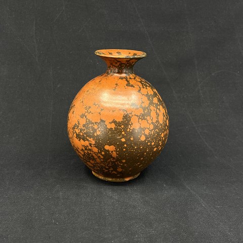 Orange vase from Kähler