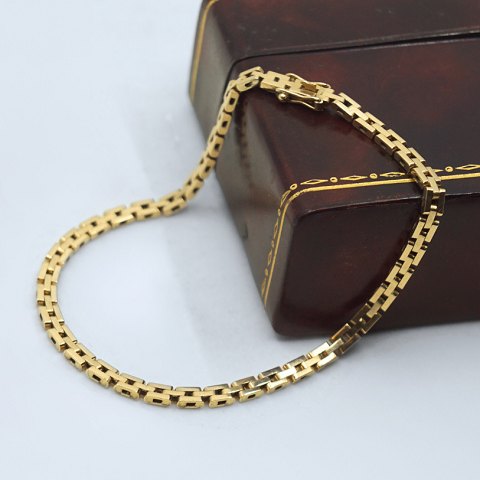 A bracelet in 14k gold, l. 19 cm A bracelet in 14k gold, l. 19 cm