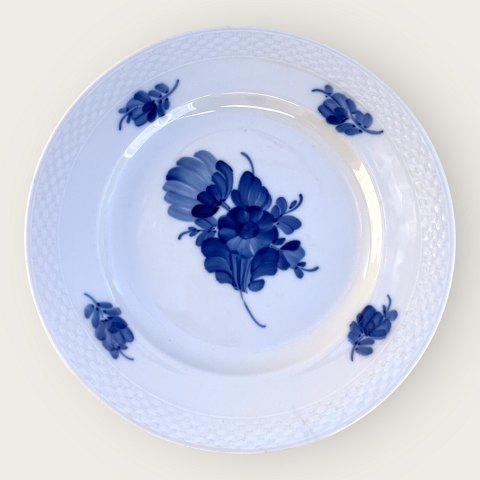 Royal Copenhagen
Braided blue flower
The side plate
#10/ 8094
*100 DKK