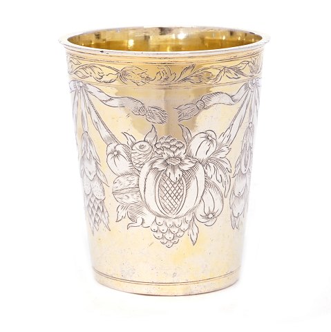 Important gilt renaissance silver cup by Leonhardt 
(Leuert) Roethaer, 1671-98, Hamburg. H: 9,2cm. W: 
143gr