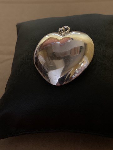 Silver heart in sterling silver as pendant for necklace. Stamped 925s HGr