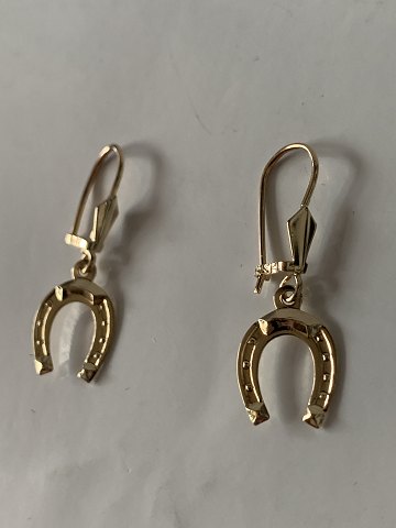 Beautiful earrings Horseshoe 14 carat gold, stylish design.