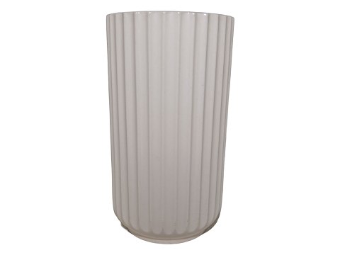 Lyngby
Vase 15,5 cm.