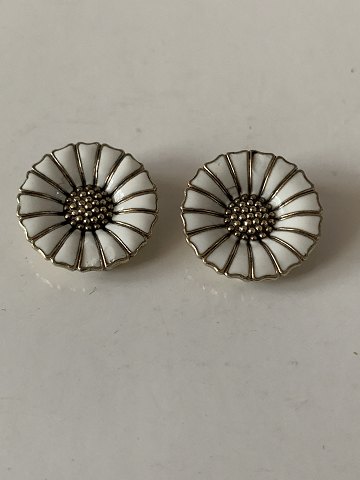 Marguerite ear clip in sterling silver, stamped 925 silver AM
