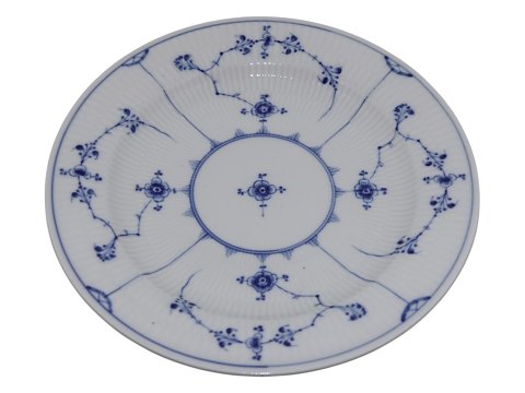 Blue Fluted Plain
Dinner plate 24.2 cm. from 1850-1860